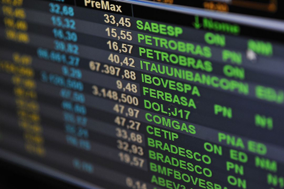 Pregão da B3 passa a fechar às 17h a partir desta segunda-feira