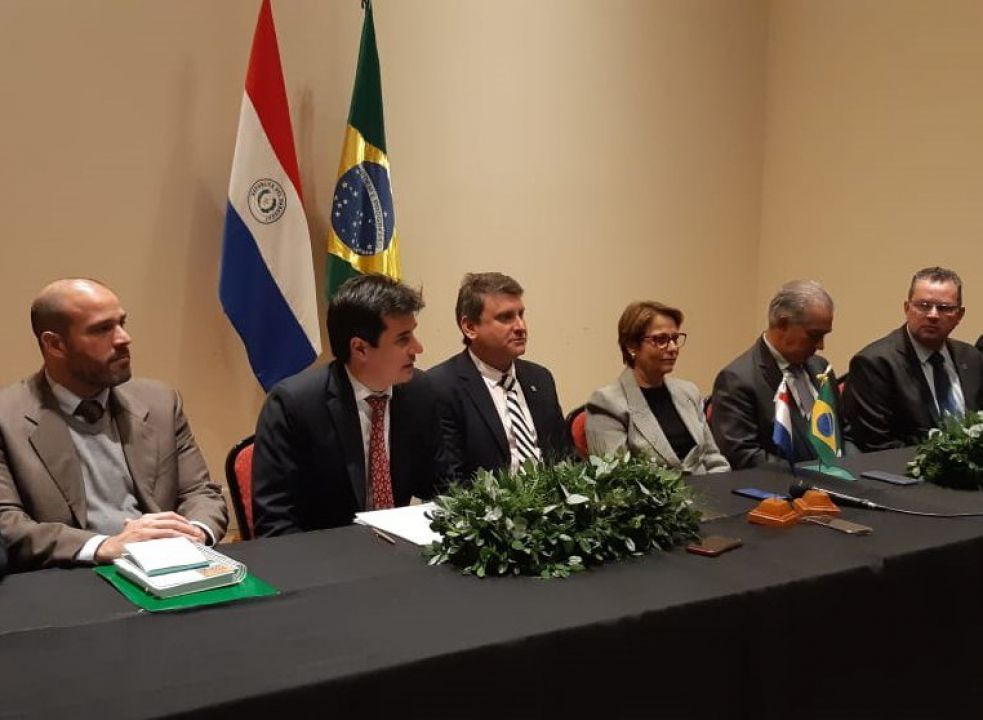 Brasil e Paraguai fecham acordos em encontro de ministros