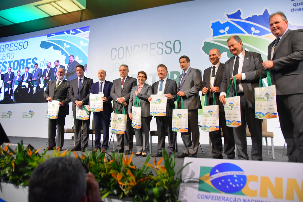 Congresso Brasileiro de Gestores da Agropecuária discute problemas e soluções do setor