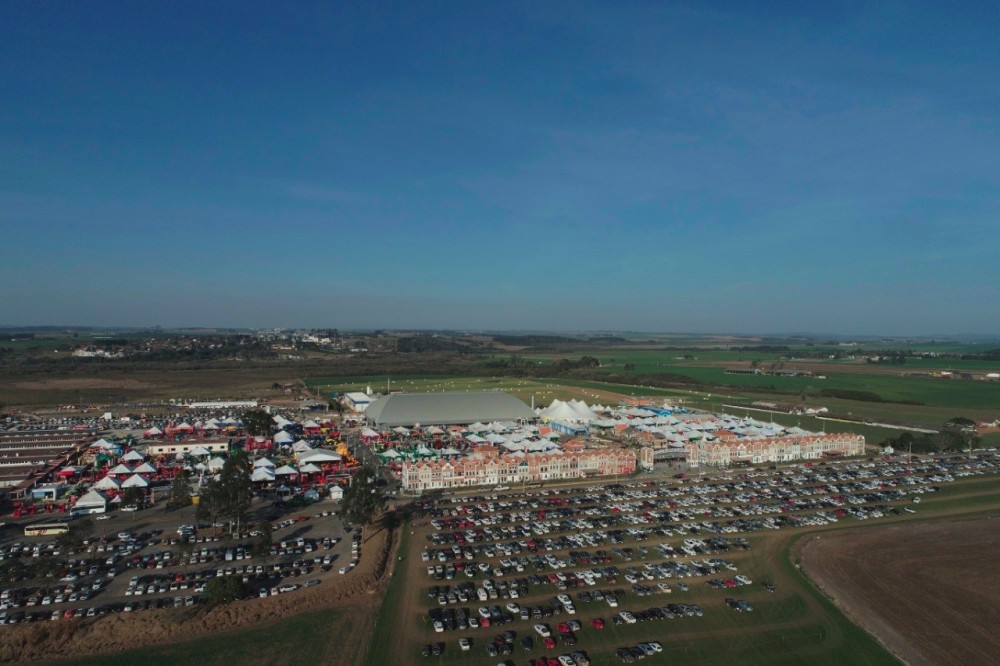 Agroleite: feira da Castrolanda é cancelada no Paraná 
