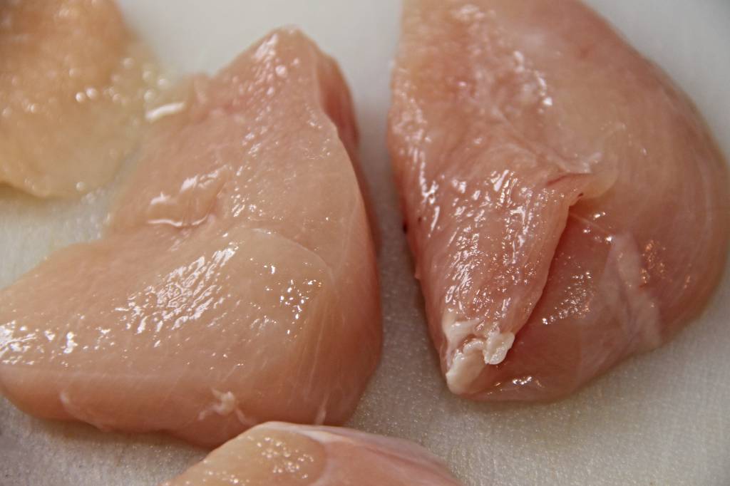 Preço do frango registra queda no mercado atacadista