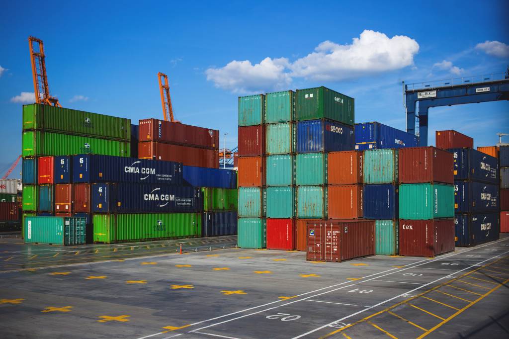Balança comercial brasileira com superávit de US$ 1,715 bilhão na segunda semana do mês