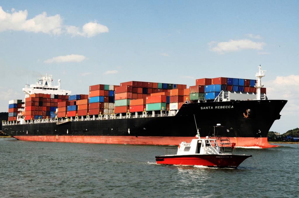 Porto de Santos divulga nota sobre continuação das operações e medidas contra Covid-19