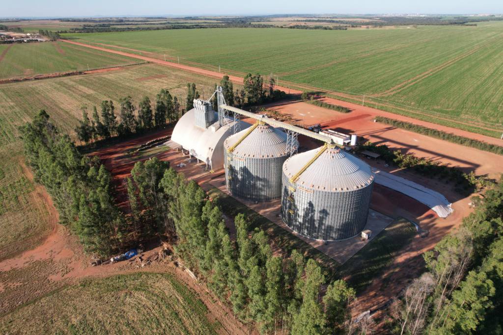 Com início da safra 25/26, redução no Plano Safra acende alerta sobre déficit de armazenagem em Mato Grosso