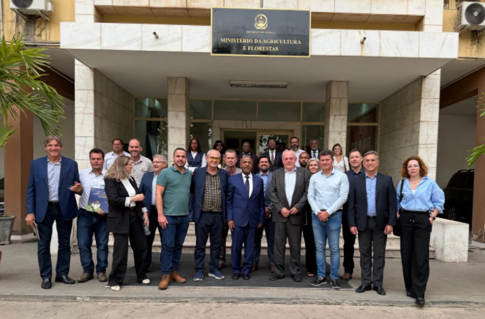 Aiba integra comitiva brasileira em visita técnica à República de Angola