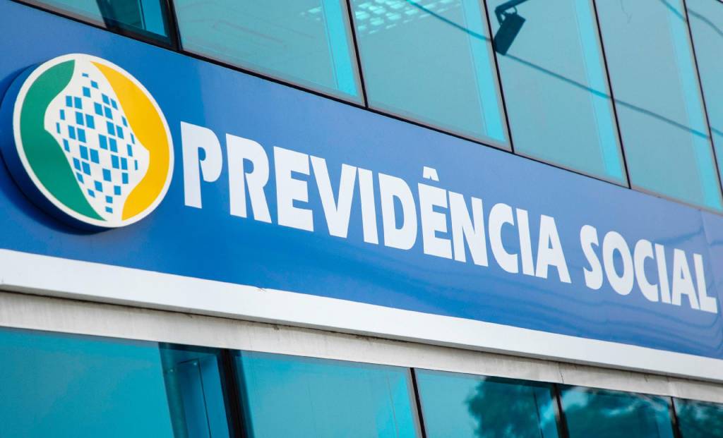 Câmara aprova programa para acelerar análises de benefícios do INSS e encaminha ao Senado