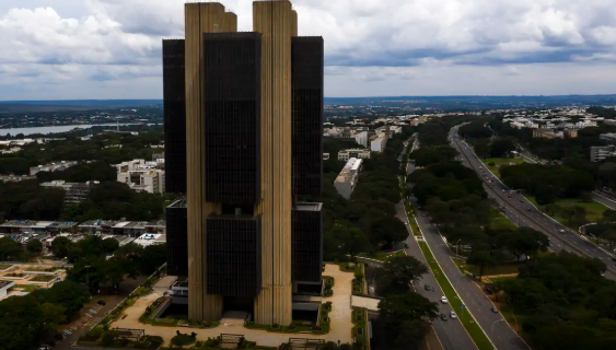 Copom deve elevar Selic em 0,5 ponto na reunião desta quarta