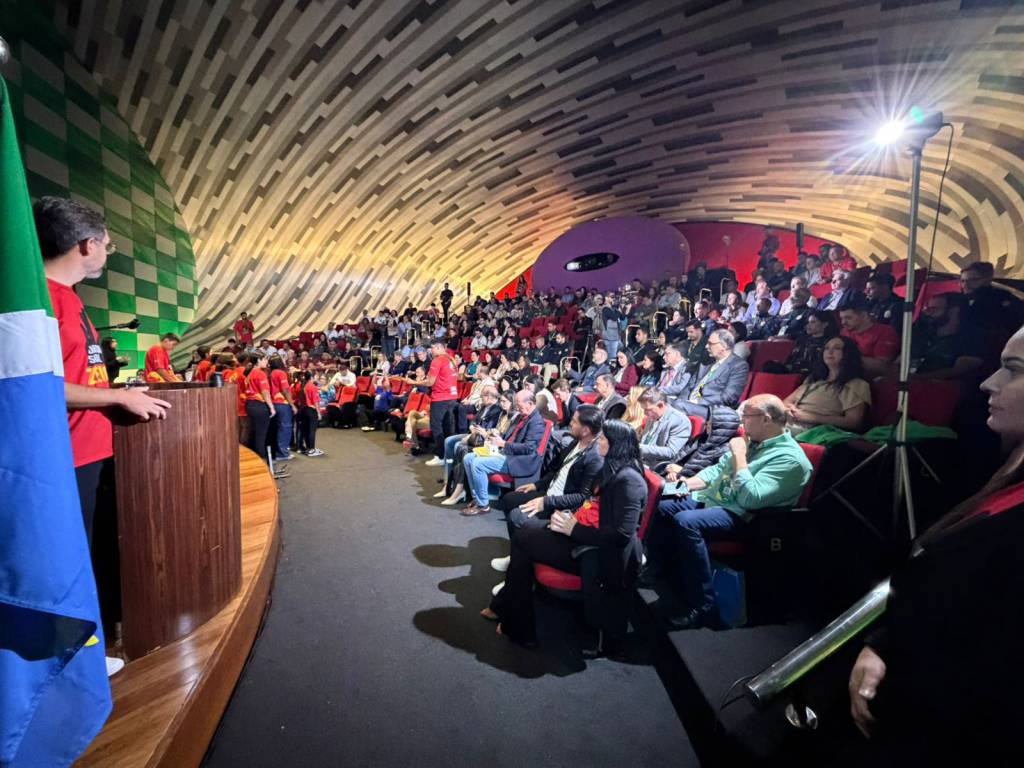 Fórum de segurança rodoviária aborda Rota Bioceânica e Inteligência Artificial na manhã do primeiro dia