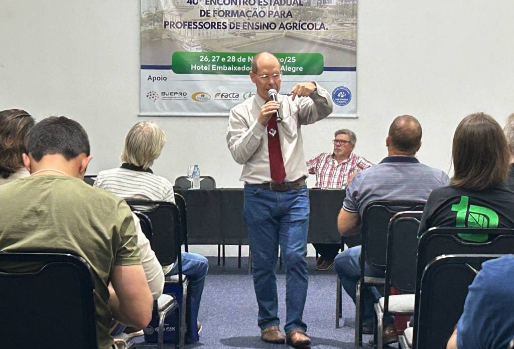 Produção de leite pode ajudar a segurar famílias no campo mesmo com as atuais dificuldades