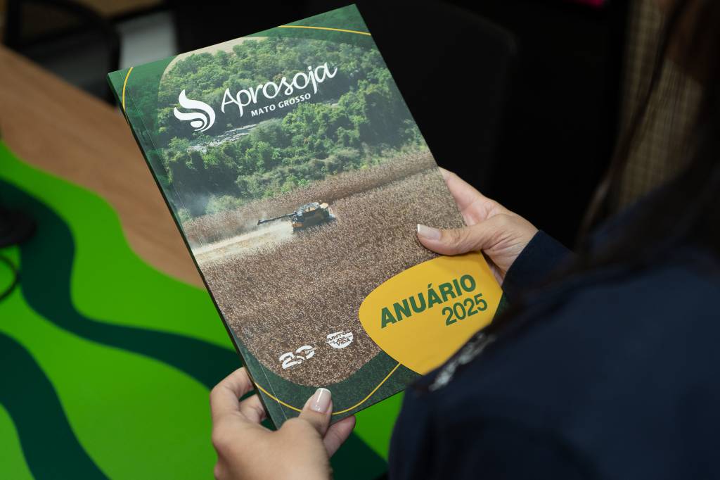 Aprosoja MT lança Anuário 2025 e reforça transparência nas ações em defesa do produtor