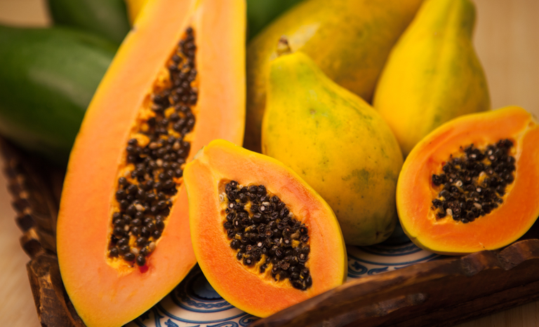 Brasil lidera publicação da brochura internacional da OCDE sobre o mamão