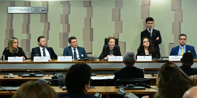 Comissão de Relações Exteriores do Senado debate regularização de terras em faixa de fronteira