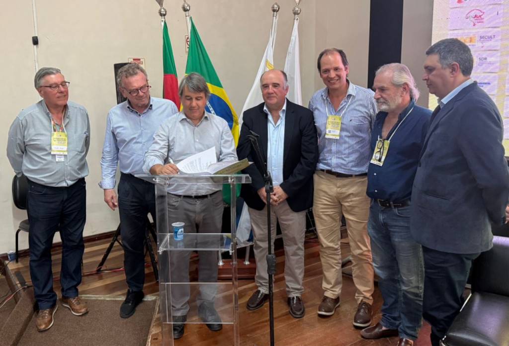 Brasil e Uruguai firmam convênio para fortalecer olivicultura e olivoturismo