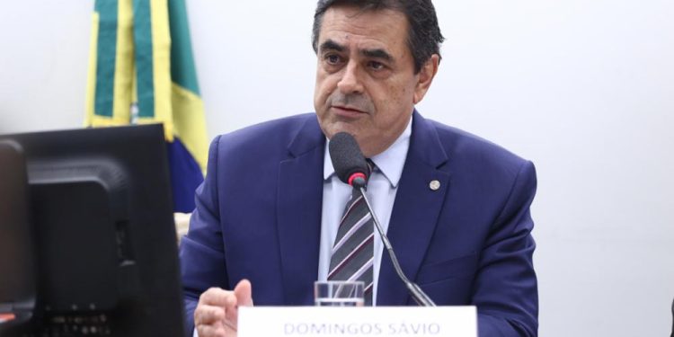 Comissão de Agricultura debate riscos diretos à cacauicultura