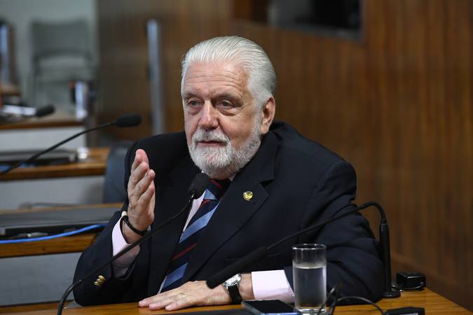Lula deve discutir derrota sobre IOF com equipe nesta quinta, diz Jaques Wagner