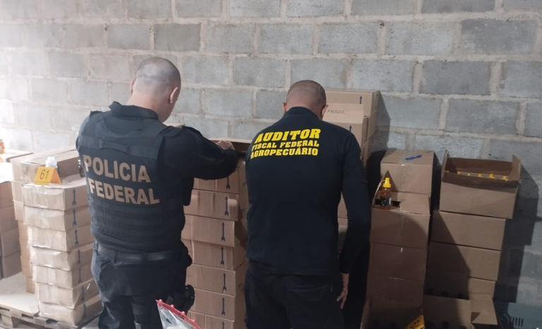 Operação de fiscalização apreende mel adulterado e falsificado em Minas Gerais