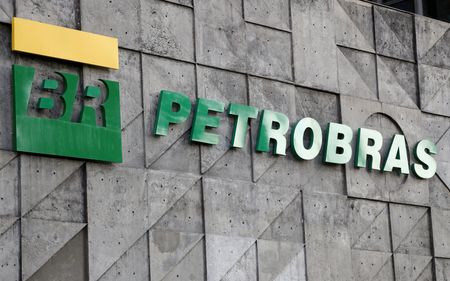 Petrobras anuncia nova redução de 4,6% no preço do diesel nas refinarias