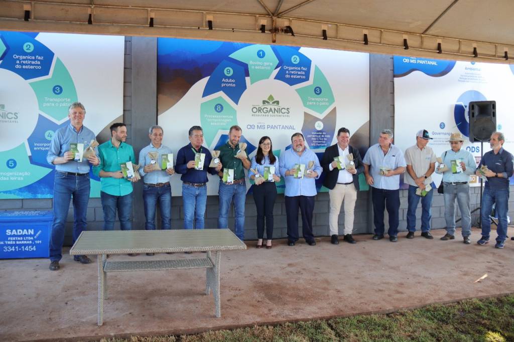 Parceria entre Semadesc, Ambiental MS Pantanal e Organics vai destinar fertilizantes orgânicos para a agricultura familiar de Mato Grosso do Sul
