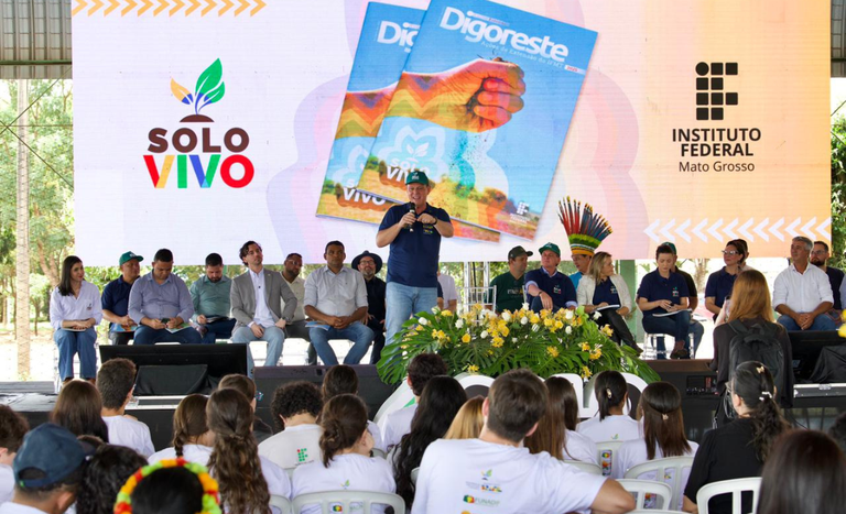 Em Mato Grosso, ministro Fávaro anuncia nova etapa do programa Solo Vivo