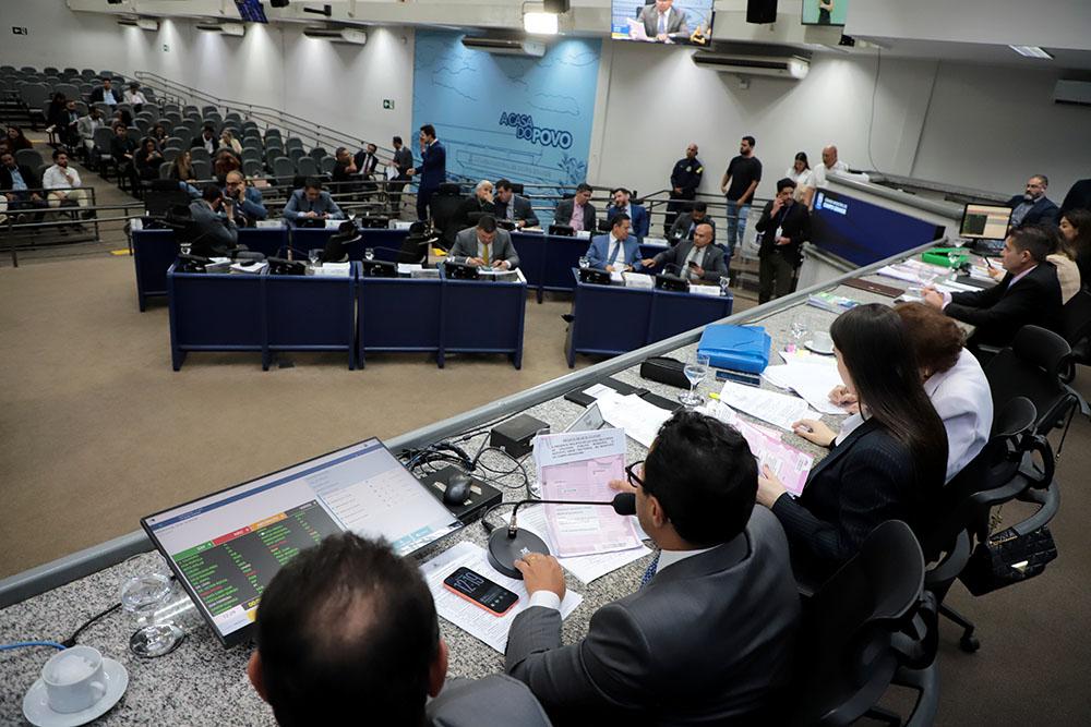  Proposta de "Leite Fresco" avança na Câmara de Campo Grande com apoio unânime e foco no produtor local