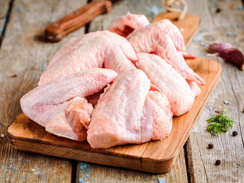 Valores da carne de frango reagem após dois meses de quedas