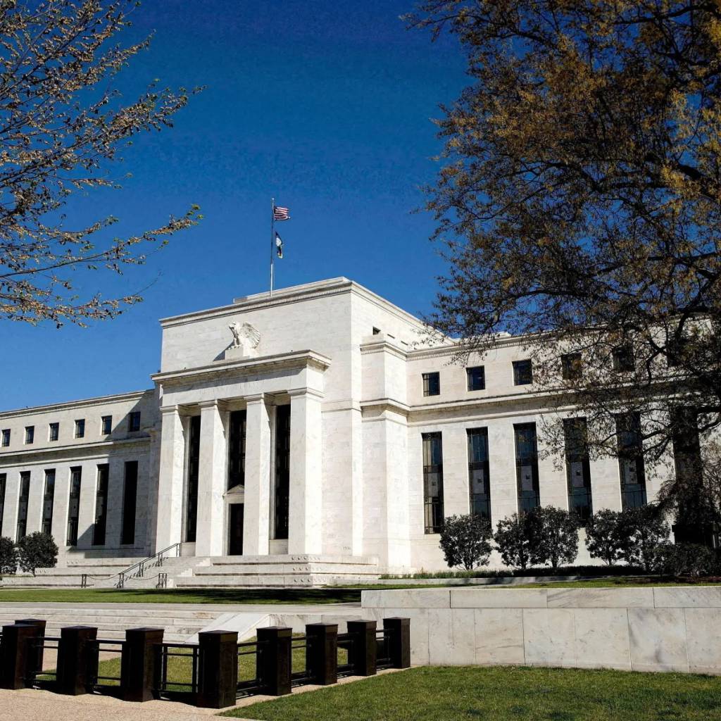 Dirigente do Fed Alerta que Inflação nos EUA Segue Preocupante