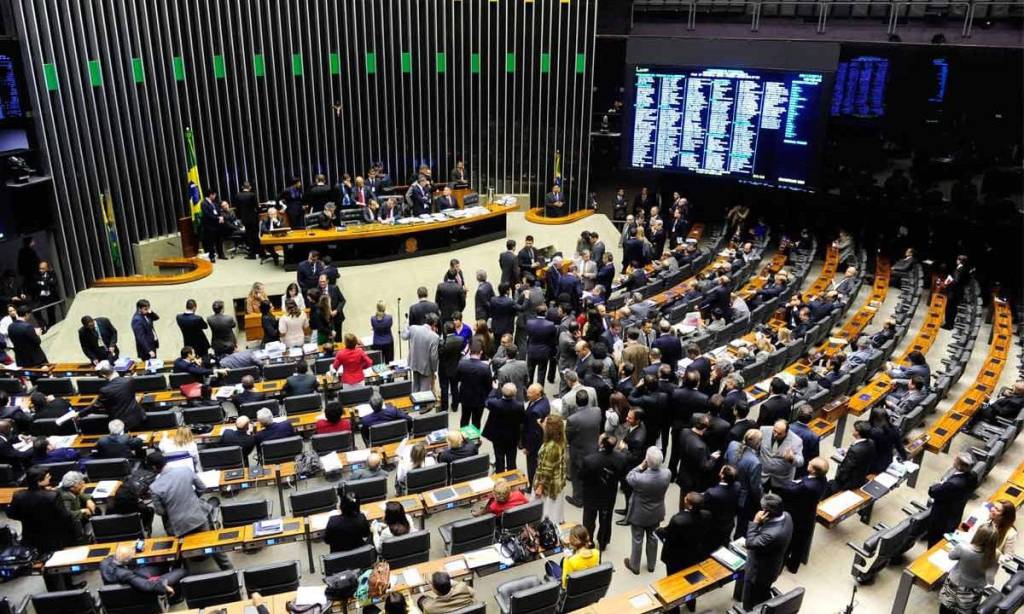 Governo vê potencial de crescimento com reforma tributária, mas evita previsão para 2027