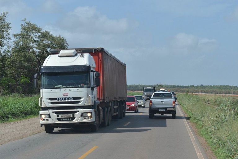 Em meio à alta do diesel, FPA alerta para ajustes na tabela de frete
