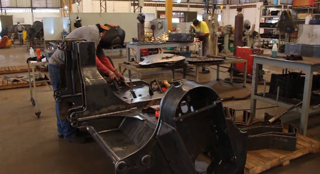 Desempenho e finanças da pequena indústria pioraram em 2025, diz CNI