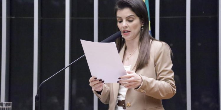Vai à sanção projeto para viabilizar pagamento de subvenção a combustíveis