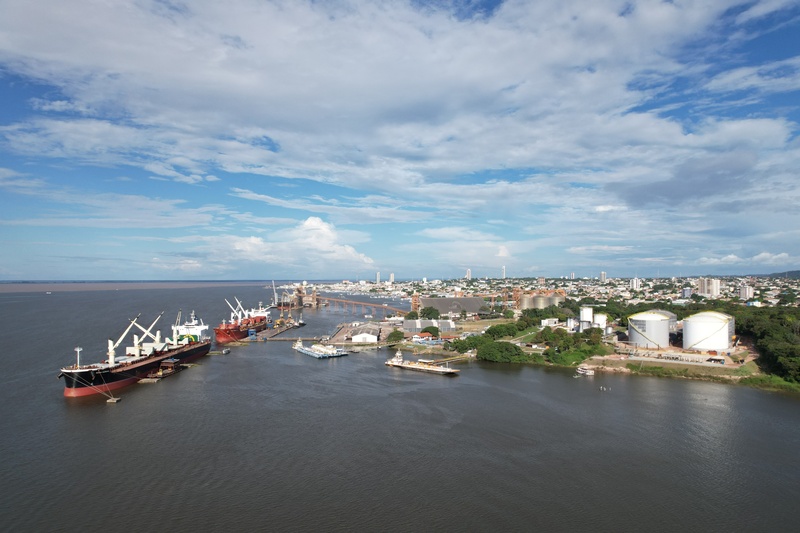 Portos da região Norte lideram crescimento no Brasil em 2025 e consolidam rota do Arco Norte