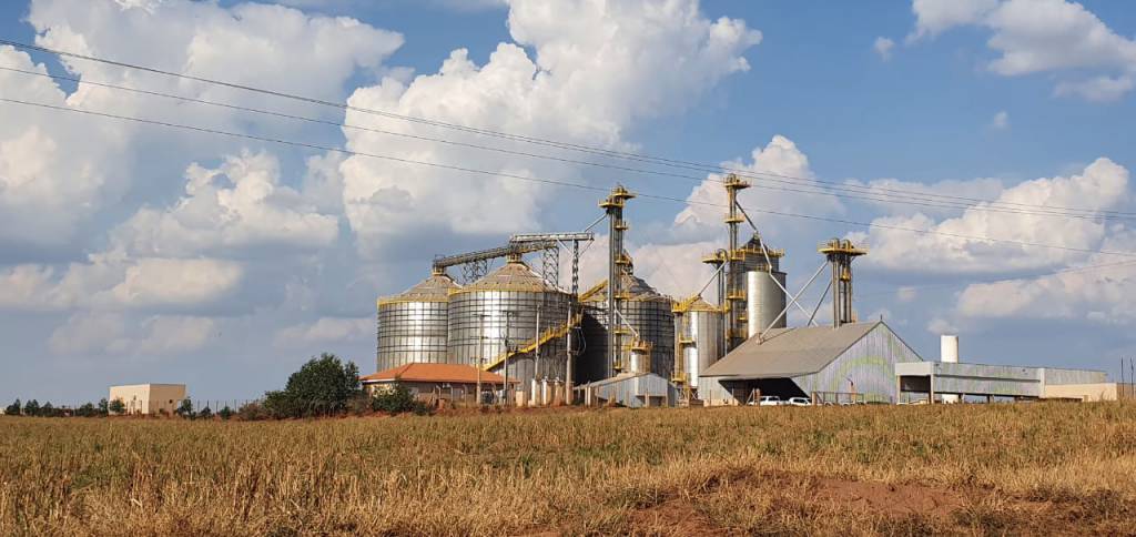 Coamo inaugura armazém, em Bandeirantes 