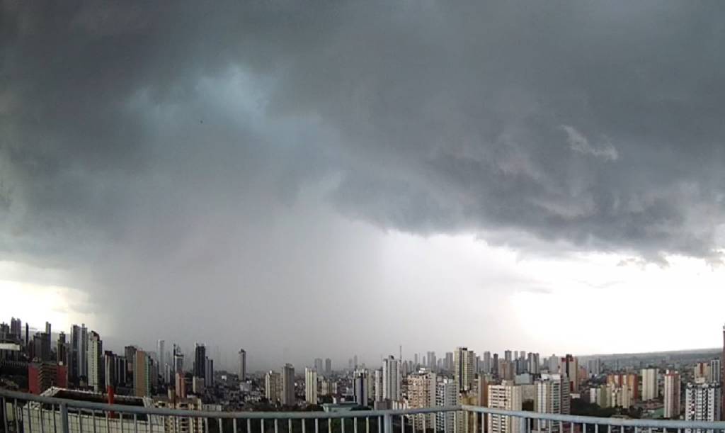 Chuva ganha intensidade em estados do Centro-Oeste