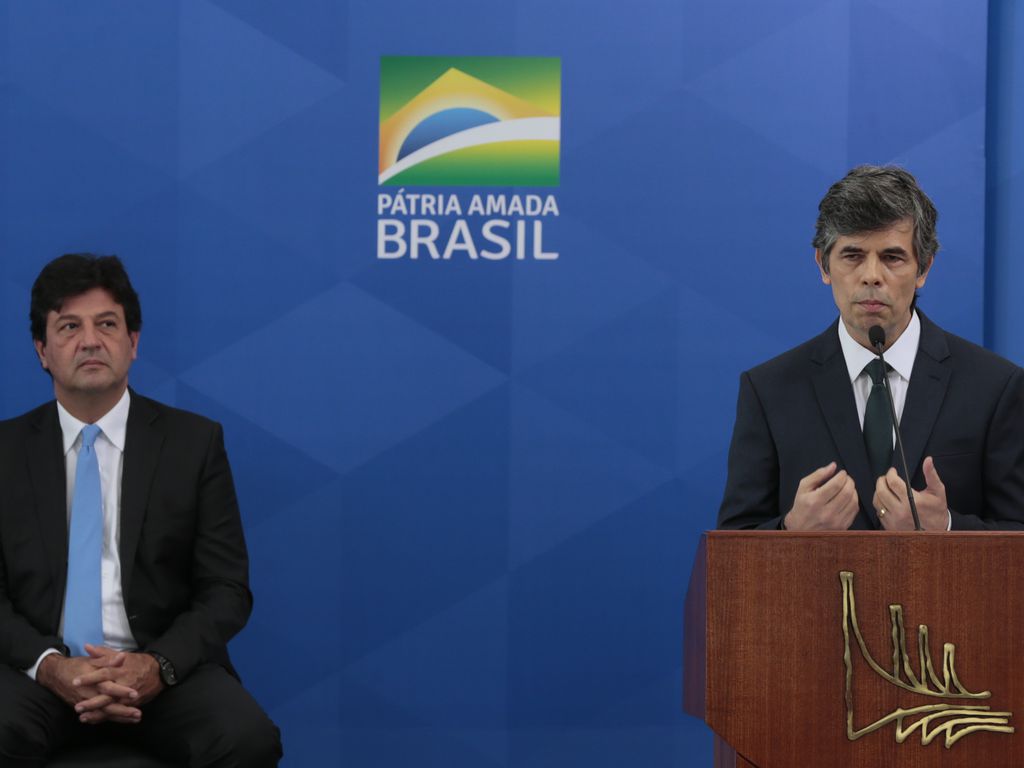 Saúde: ex-ministros Mandetta e Teich prestam depoimento nesta terça