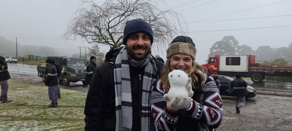 Fotógrafo registra queda de neve e geada em São Joaquim