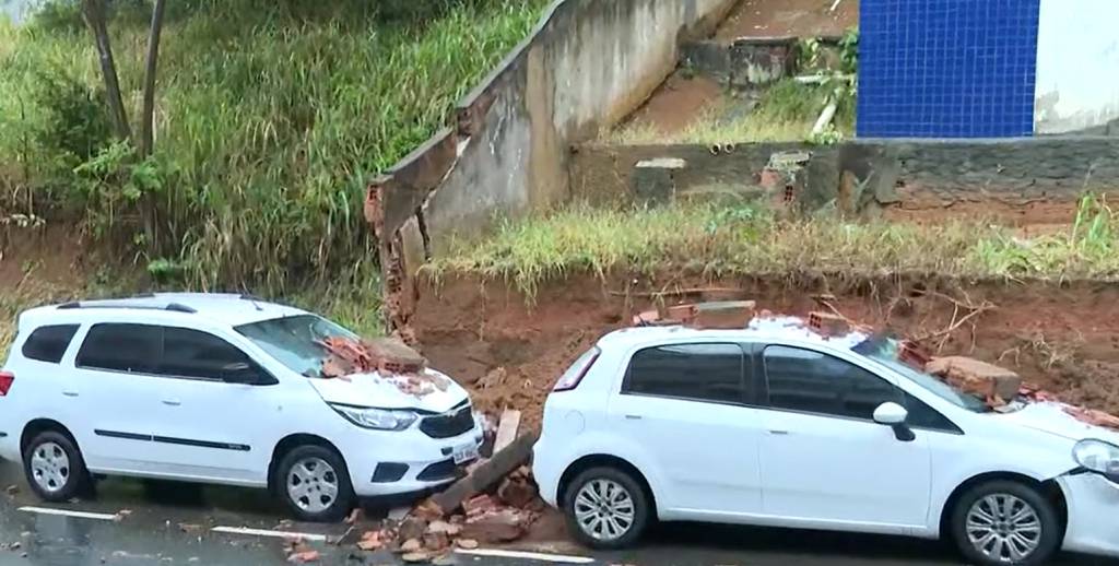 Salvador tem 145mm de chuva em 24 horas; desabamentos foram registrados