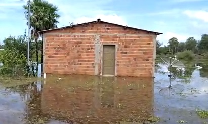 Sobe para 13 número de famílias afetadas pela cheia do rio Miranda