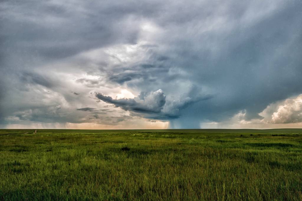 Ventos causam instabilidades climáticas em todo país. Veja onde chove amanhã